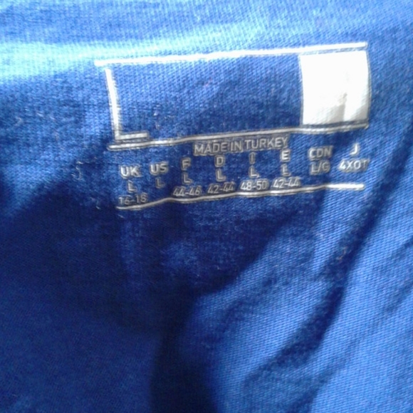 T-shirt - Picture 2 of 2